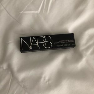 Nars velvet matte lip pencil crayon
